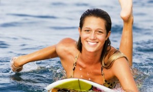 Monyca from Maui smiles and charges in Nike's "Leave a Message"
