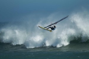 Only finding 1 wave but riding it well-- here's an air