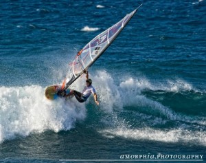 Taking the hand off in an off-the-lip.