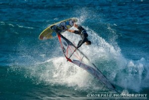 Throwing a goiter at the point at Hookipa